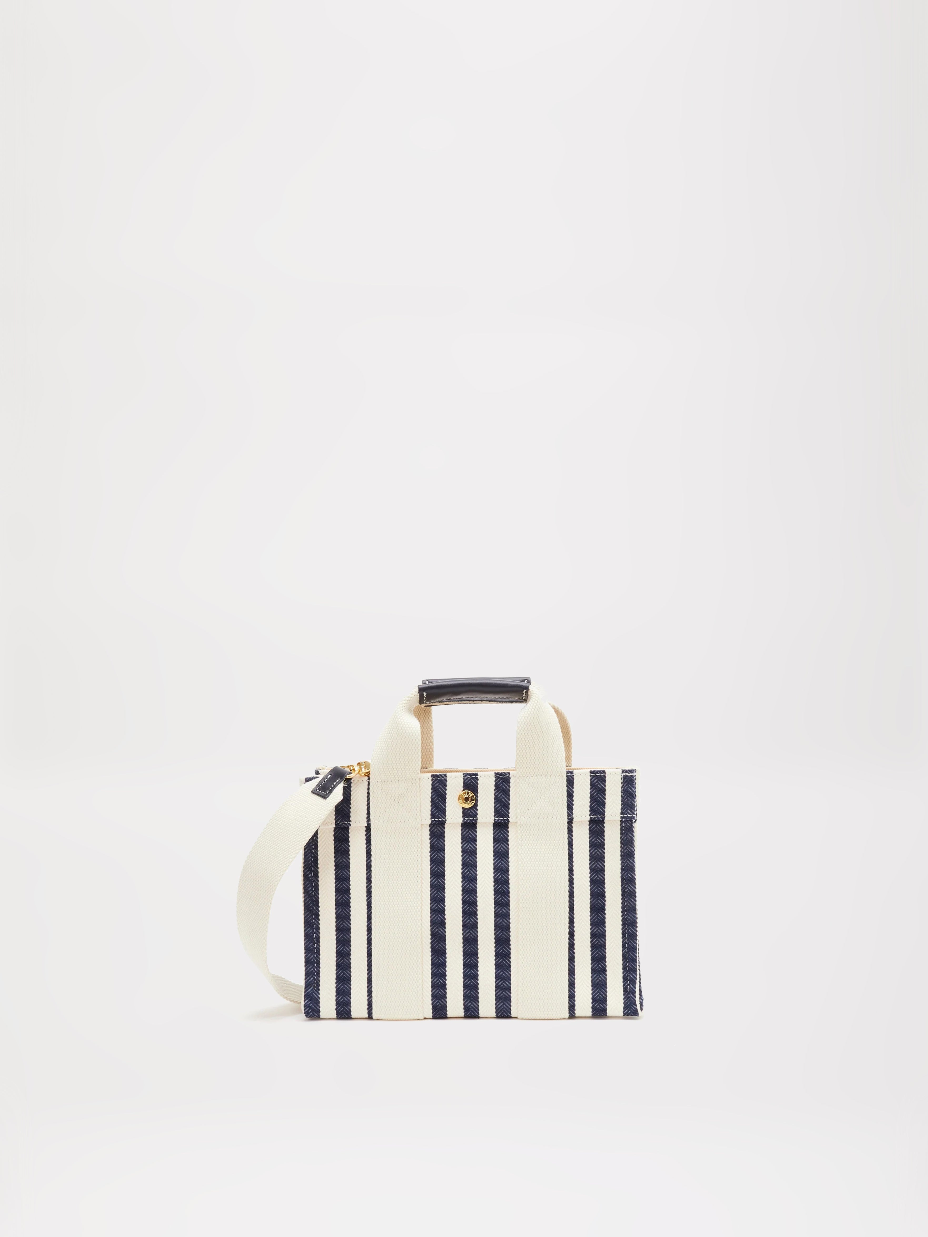 Modèle | Tote – Rue de Verneuil