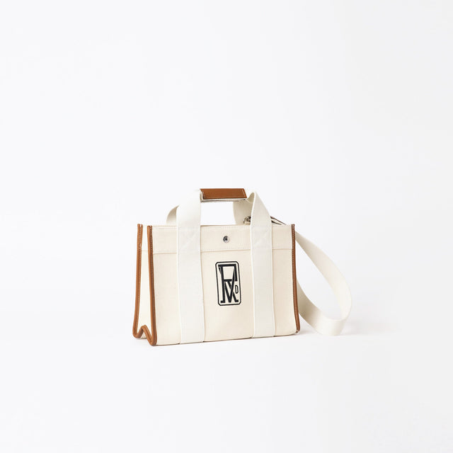 Traveller M - Logoprint White - Image 1