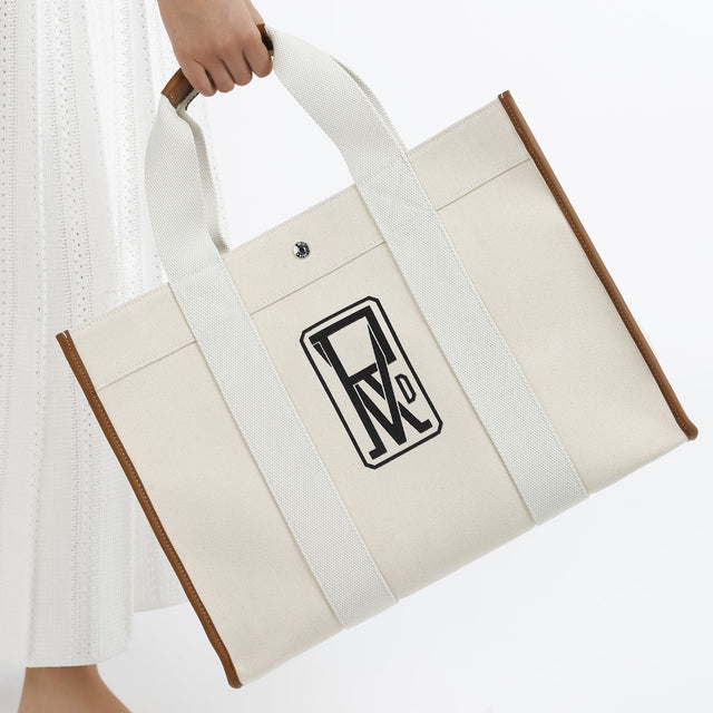 Traveller XL - Logoprint White - Image 1