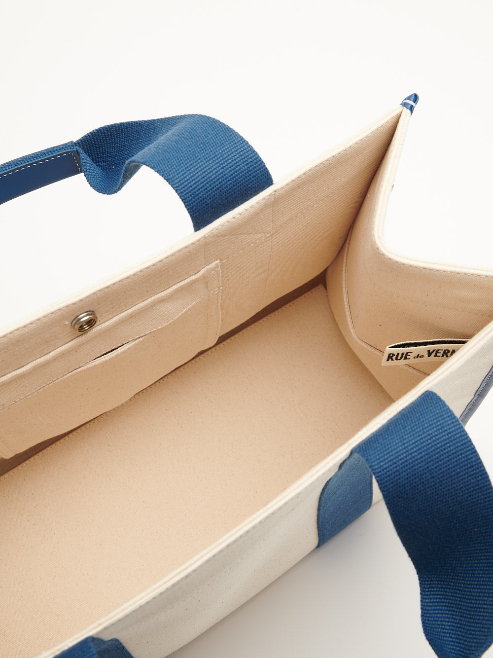 Eden Roc - Traveller M - Image 4