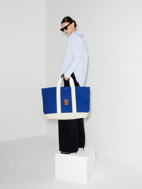 Club L - Blue White - Image 1