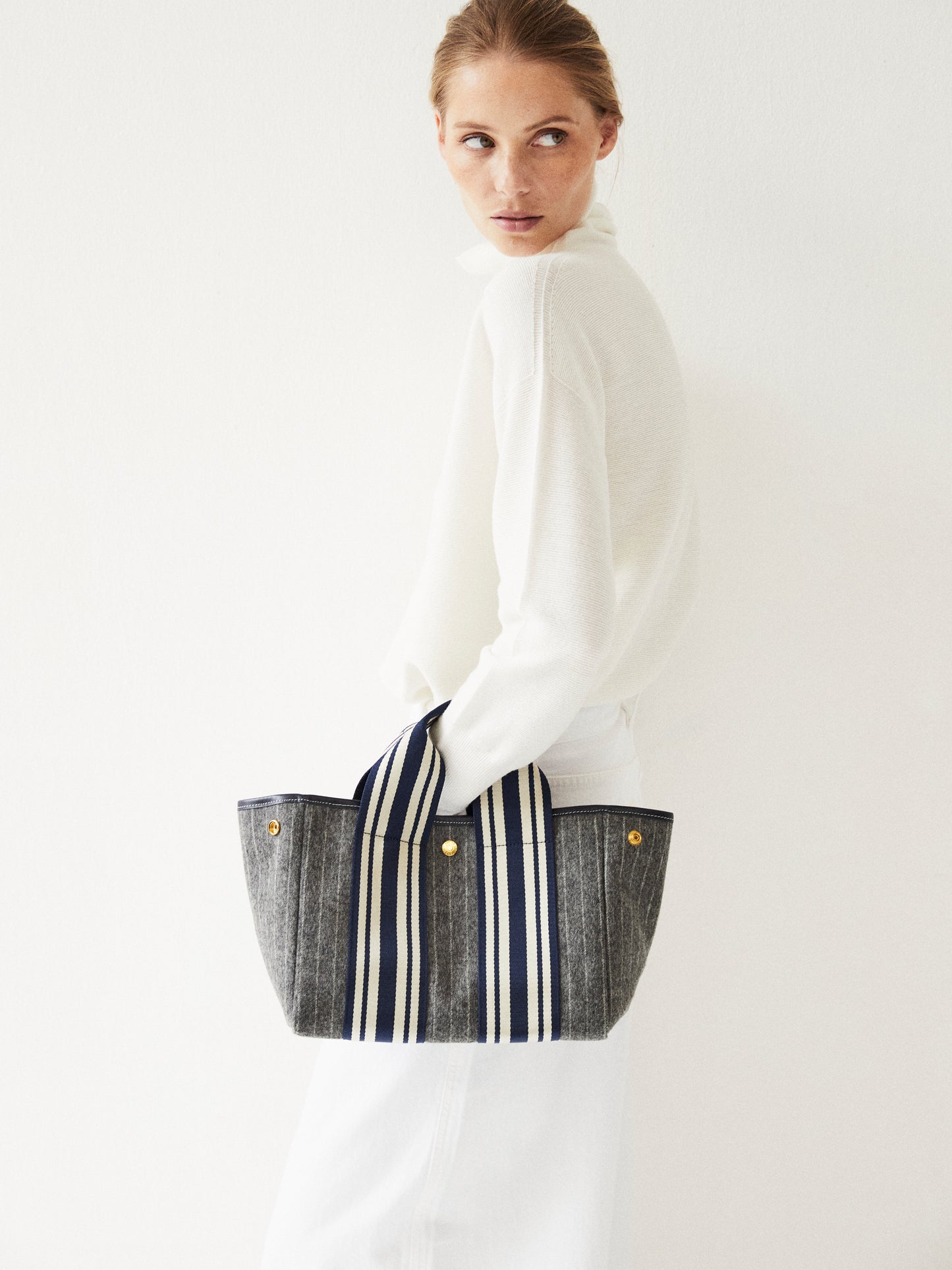 Traversée S - Striped Equestrian