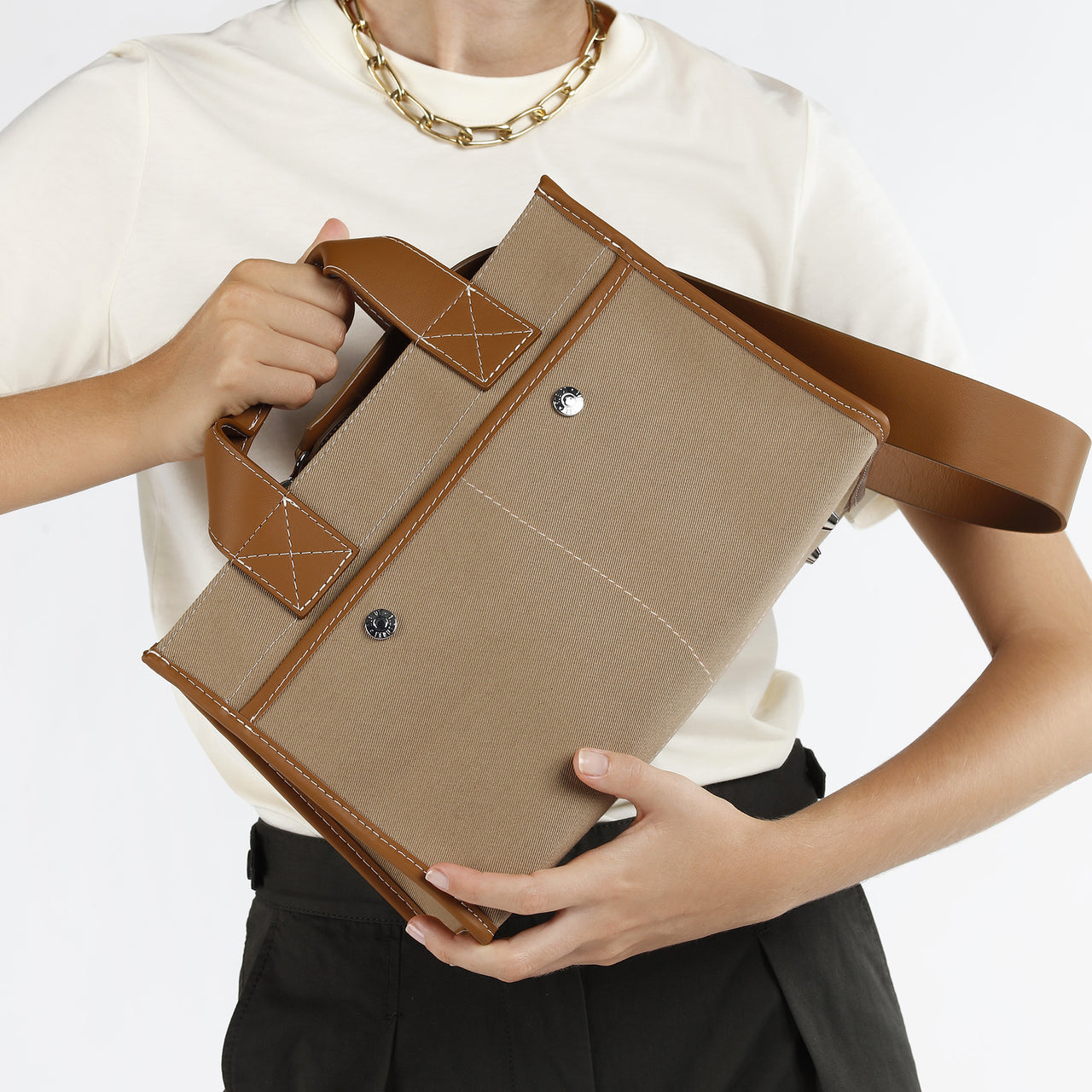 Reporter S - Beige Gabardine - Image 1