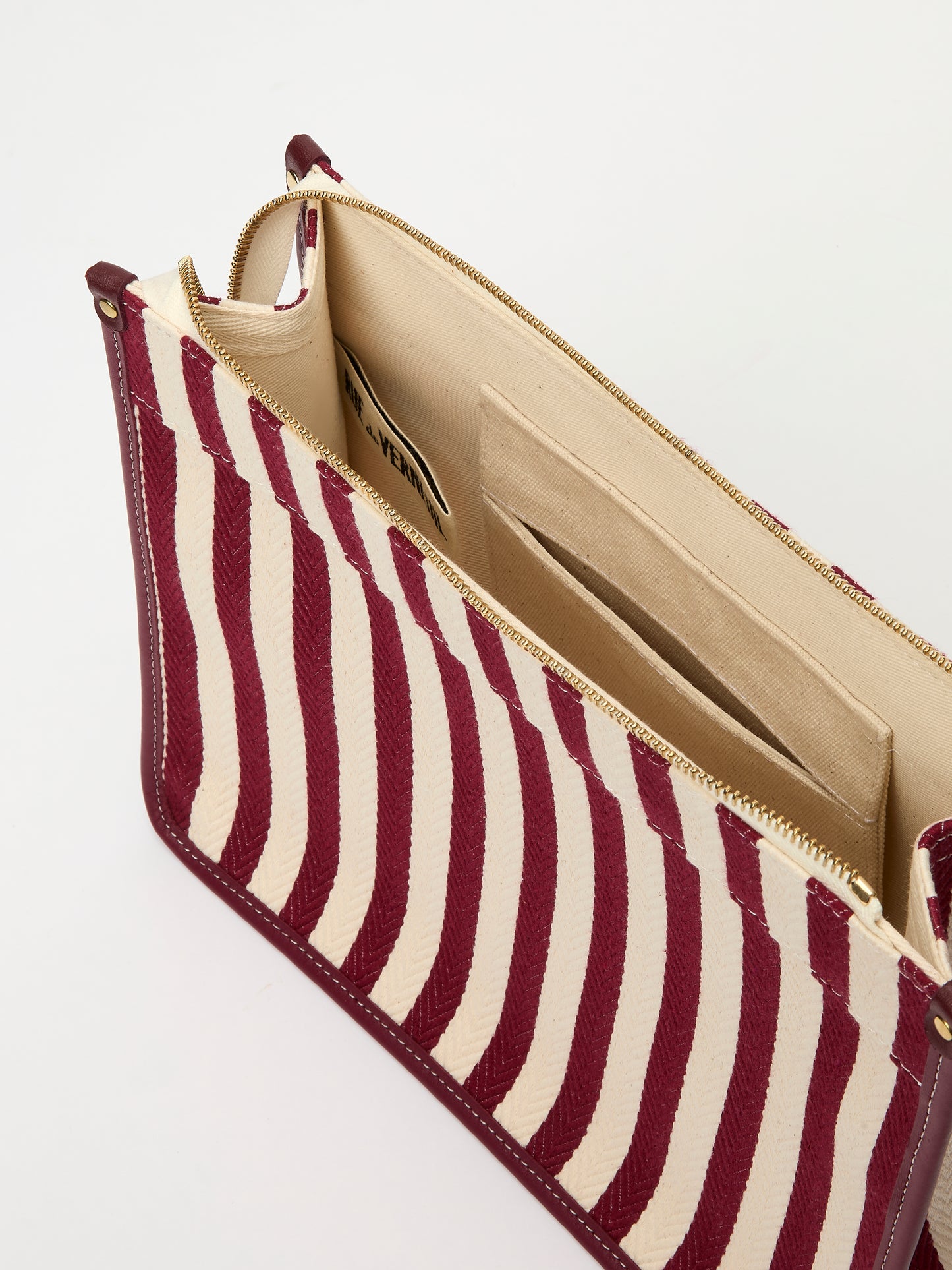 Metropolitan S - Palais Royal Burgundy
