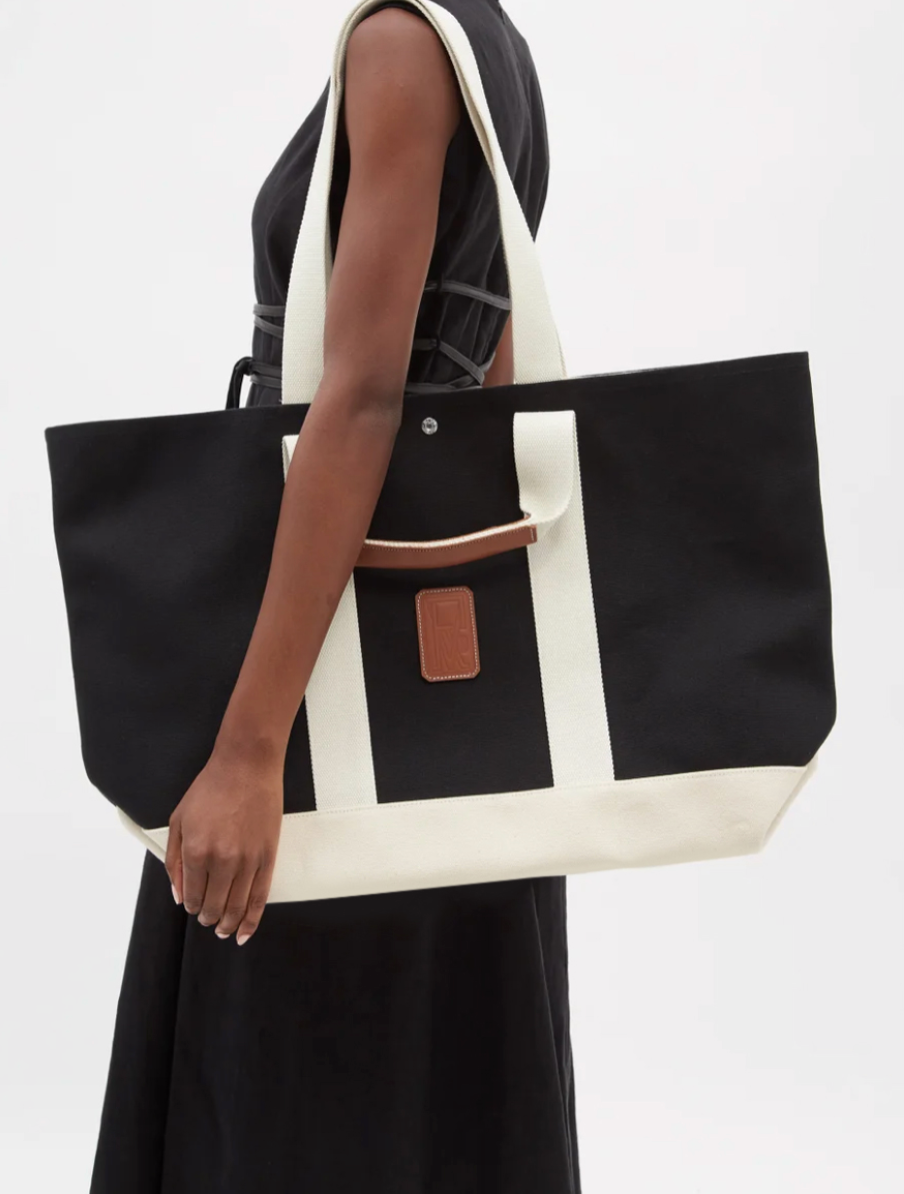 Club XL - Black & White