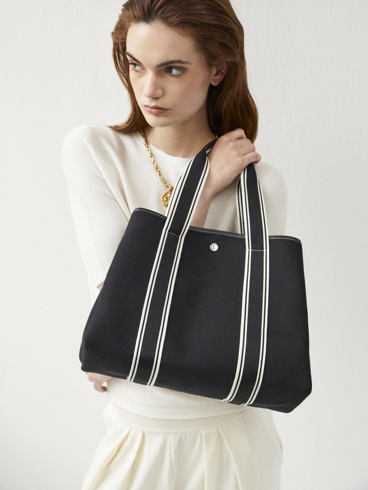 Traversée M - Cruise Line Black