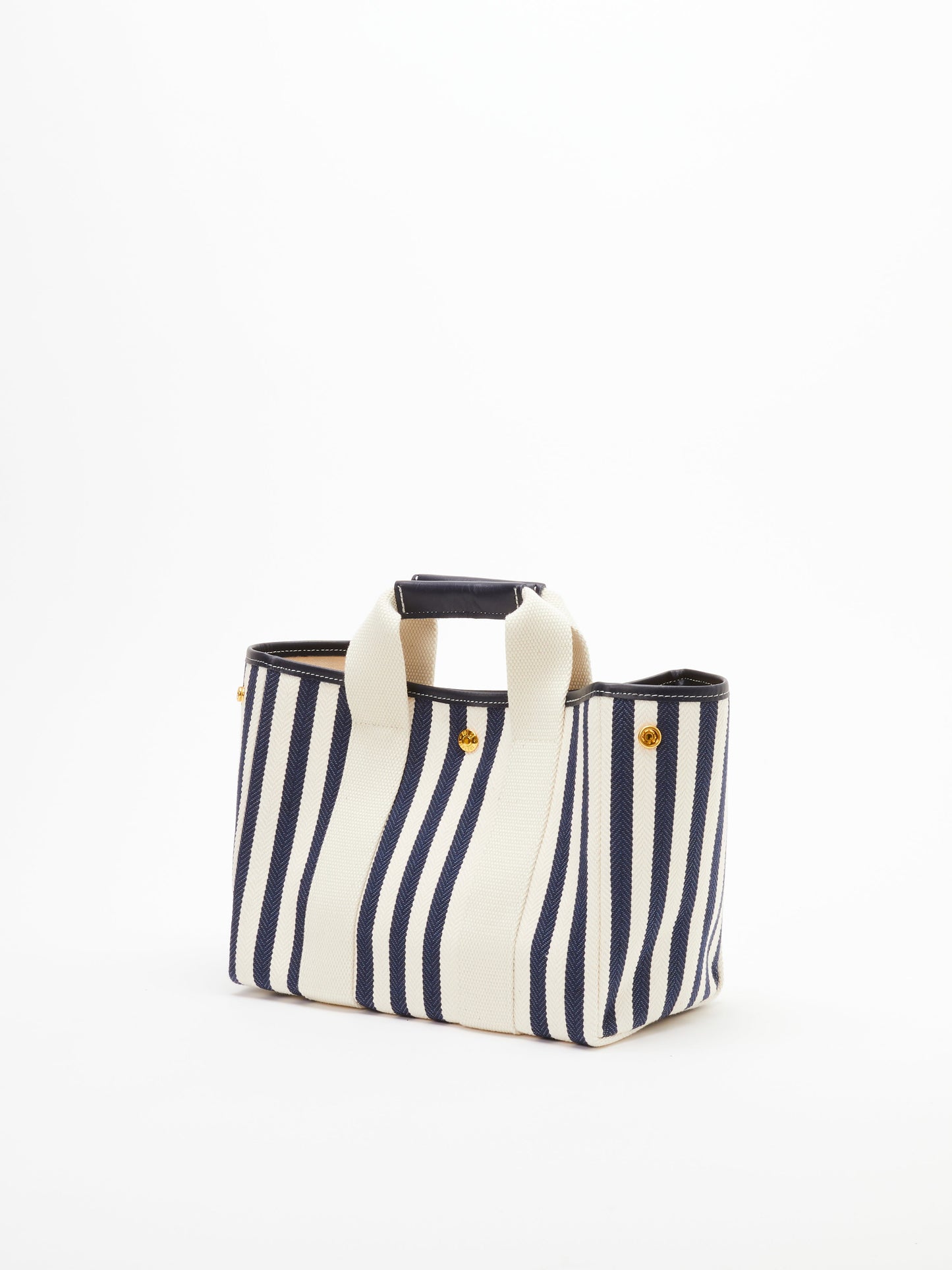 Traversée S - Palais Royal Navy