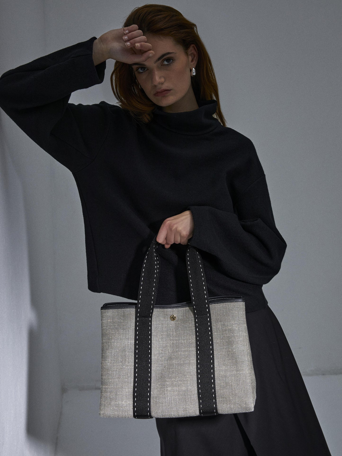 Traversée M - Grey Linen Black Sellier