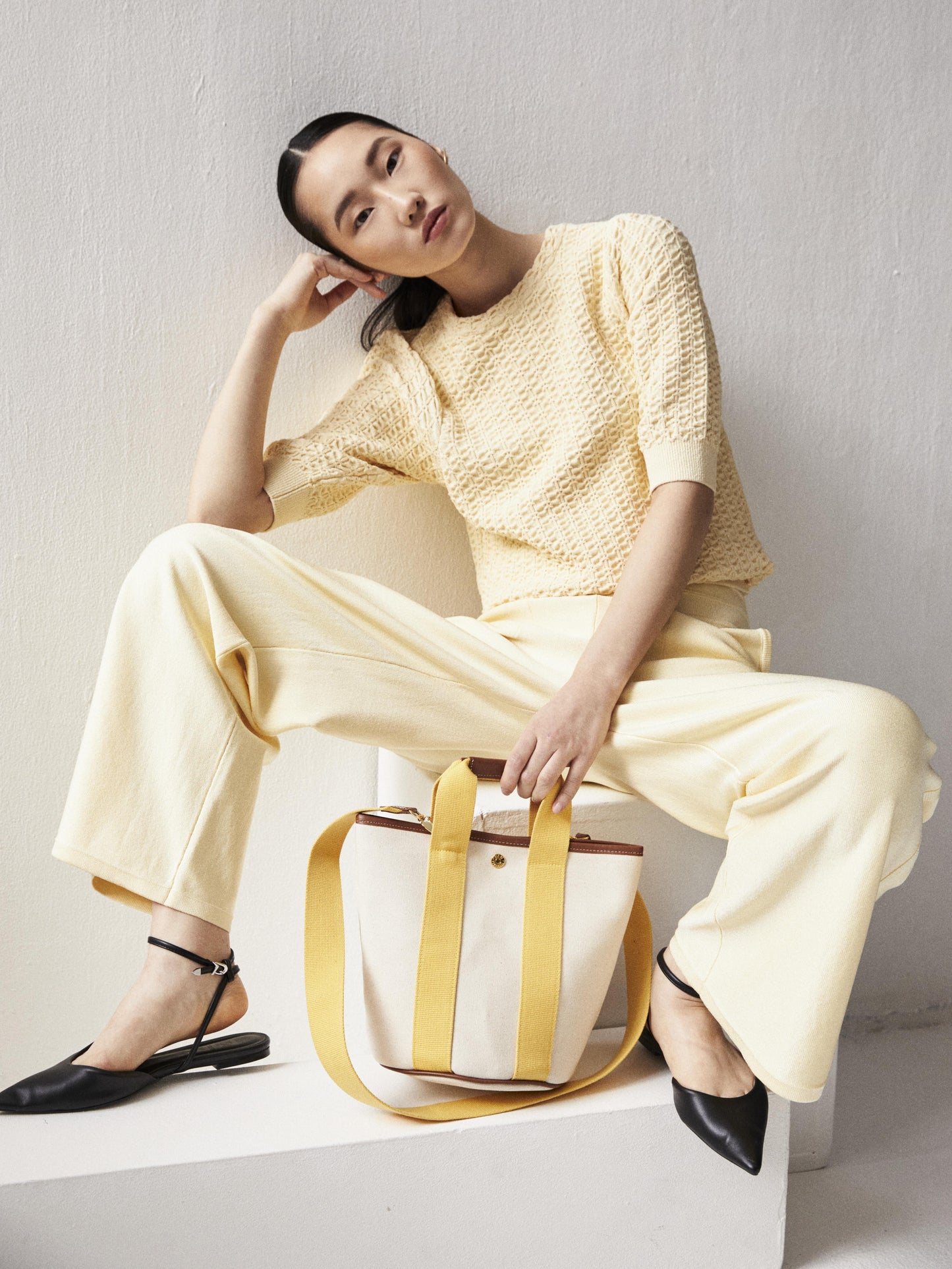 Cruise Bucket S - Essentials Yellow