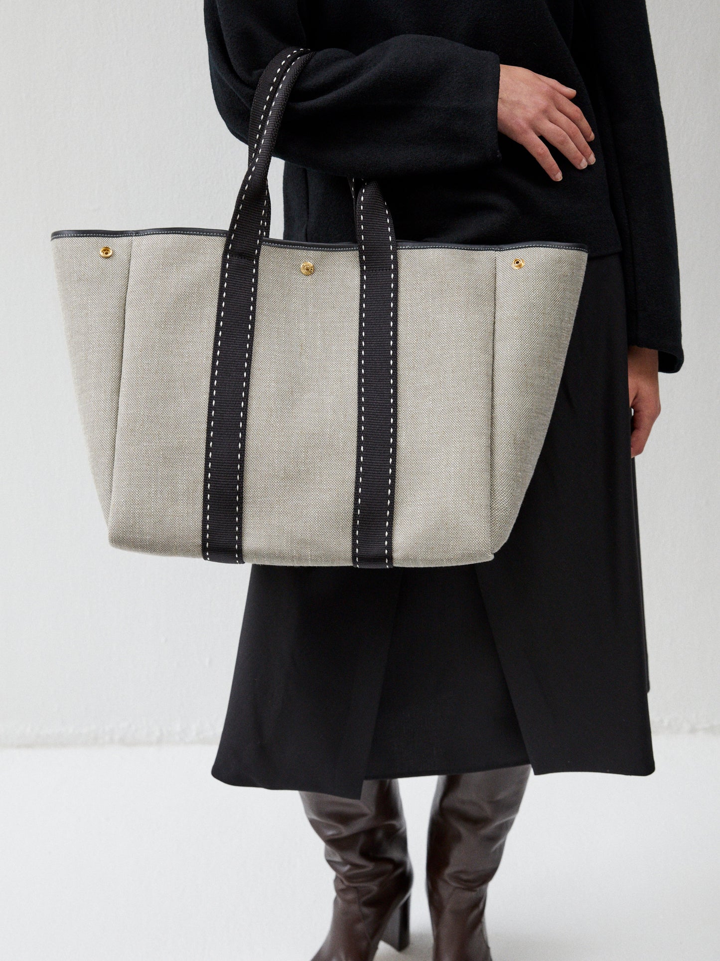 Traversée L - Grey Linen Black Sellier
