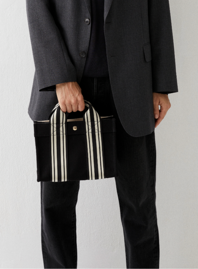 Tote S - Equestrian Black Flannel