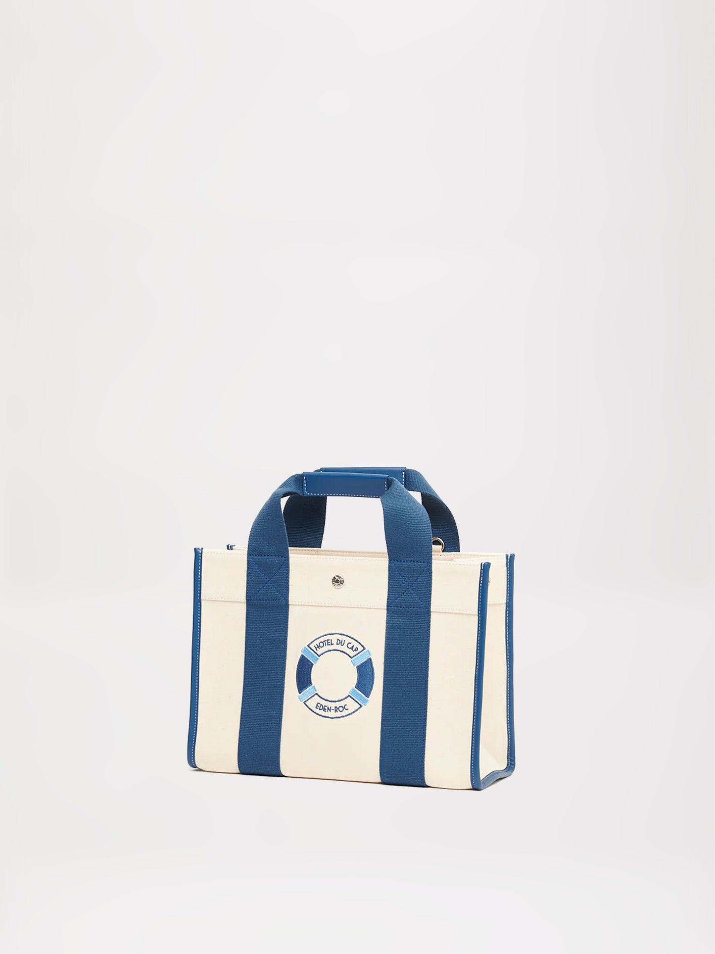 Eden Roc - Traveller M