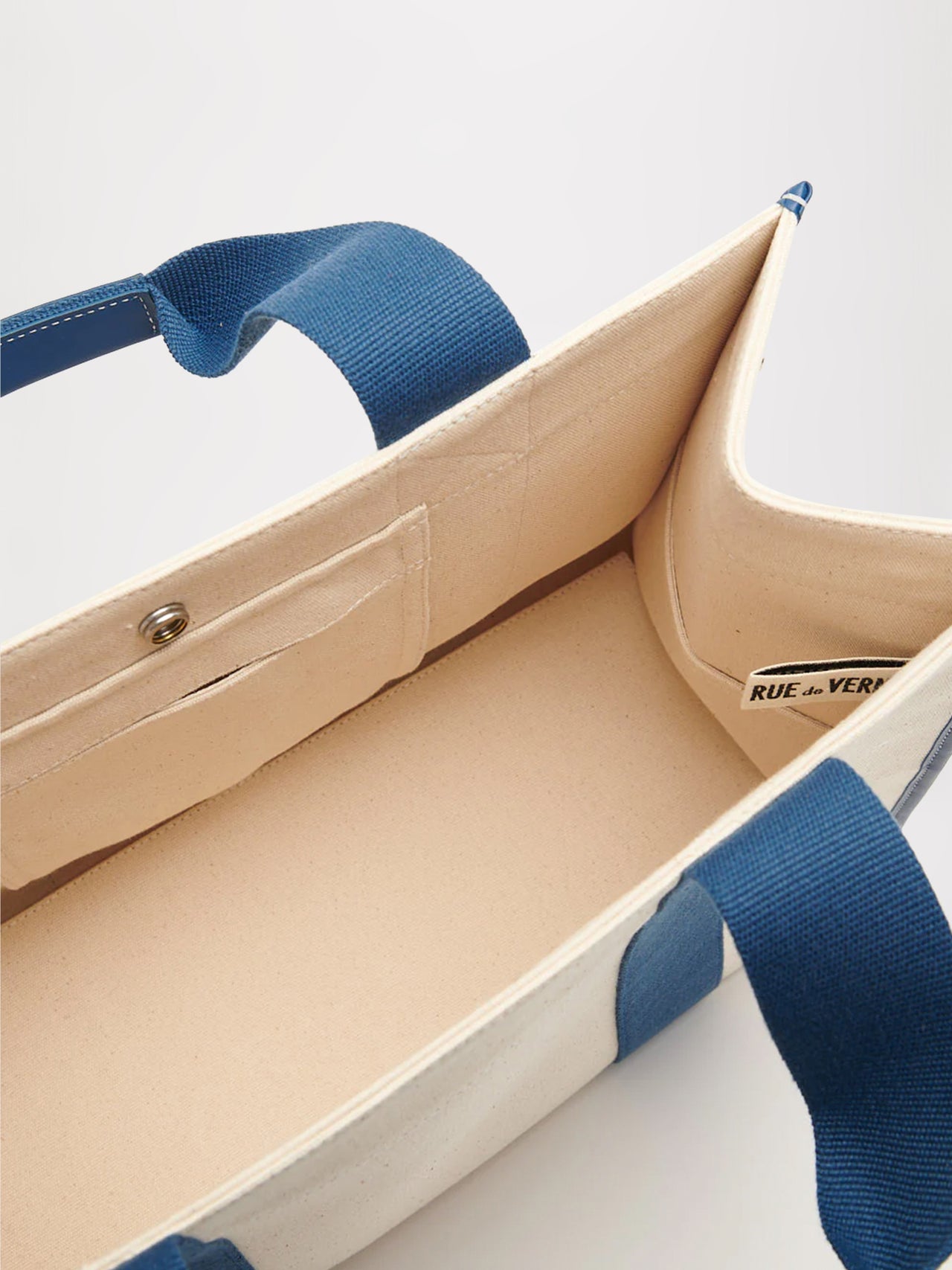 Eden Roc - Traveller M - Image 8