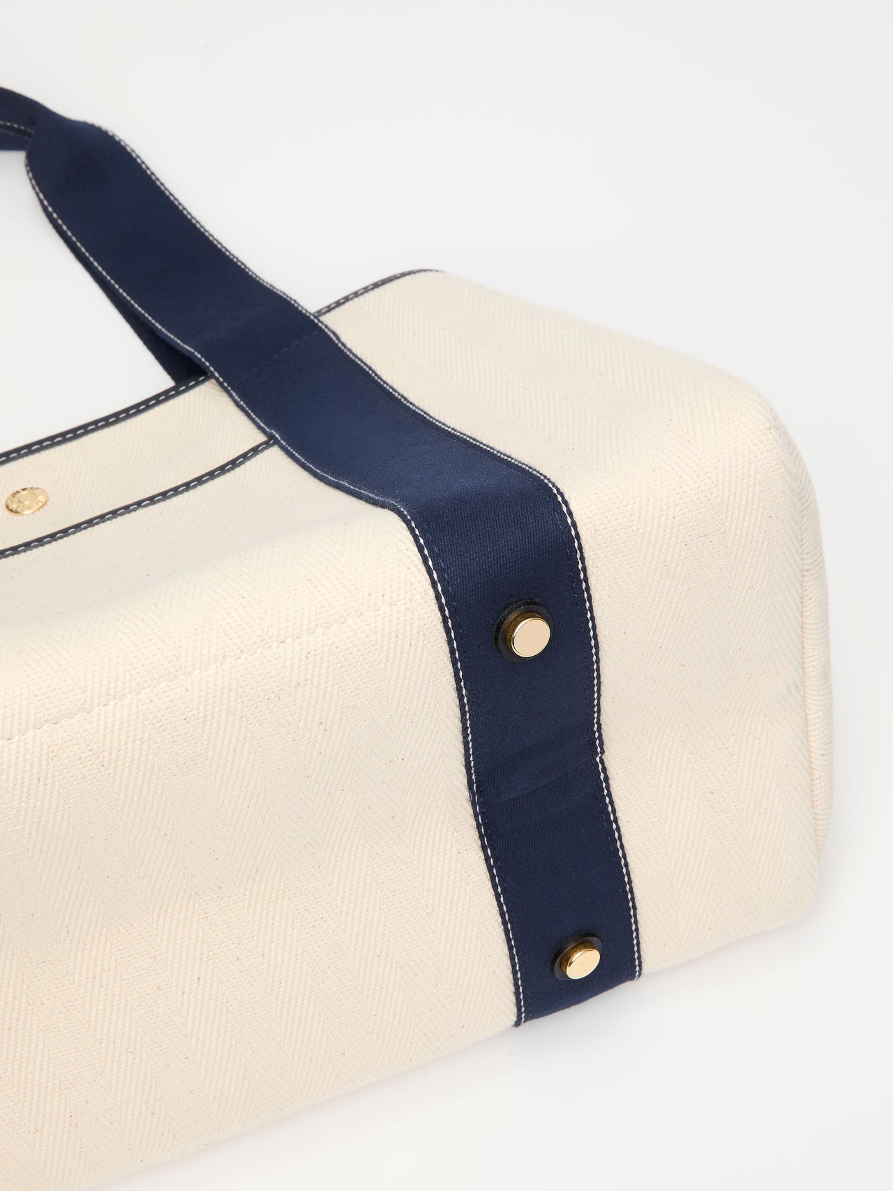 Traversée L Pocket - Verneuil Canvas White/Mini Sellier Navy - Image 6