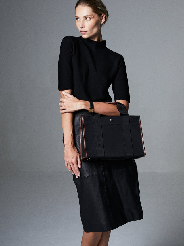 Traveller M - Black Rive Droite - Image 1