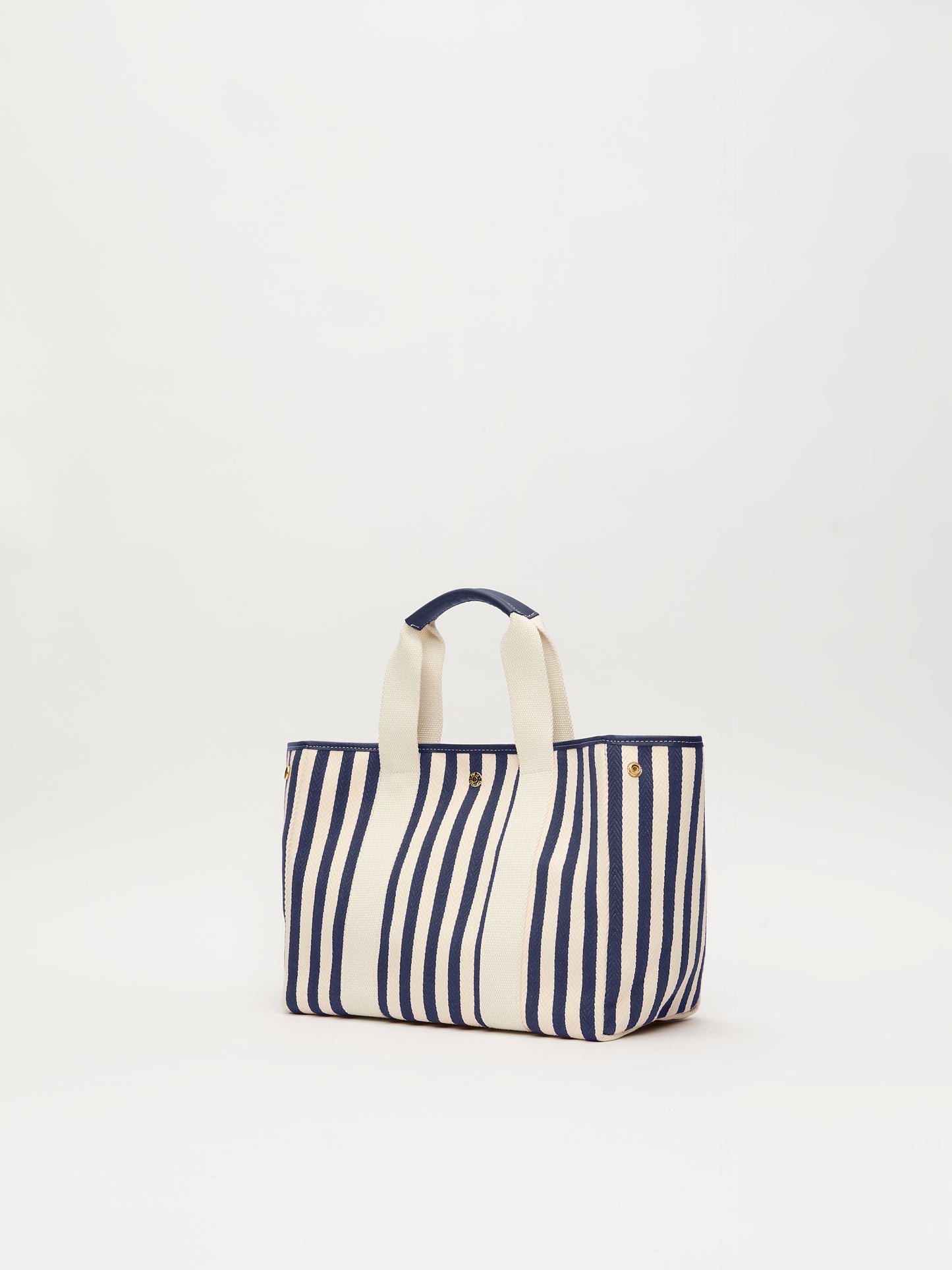 Traversée M - Palais Royal Navy