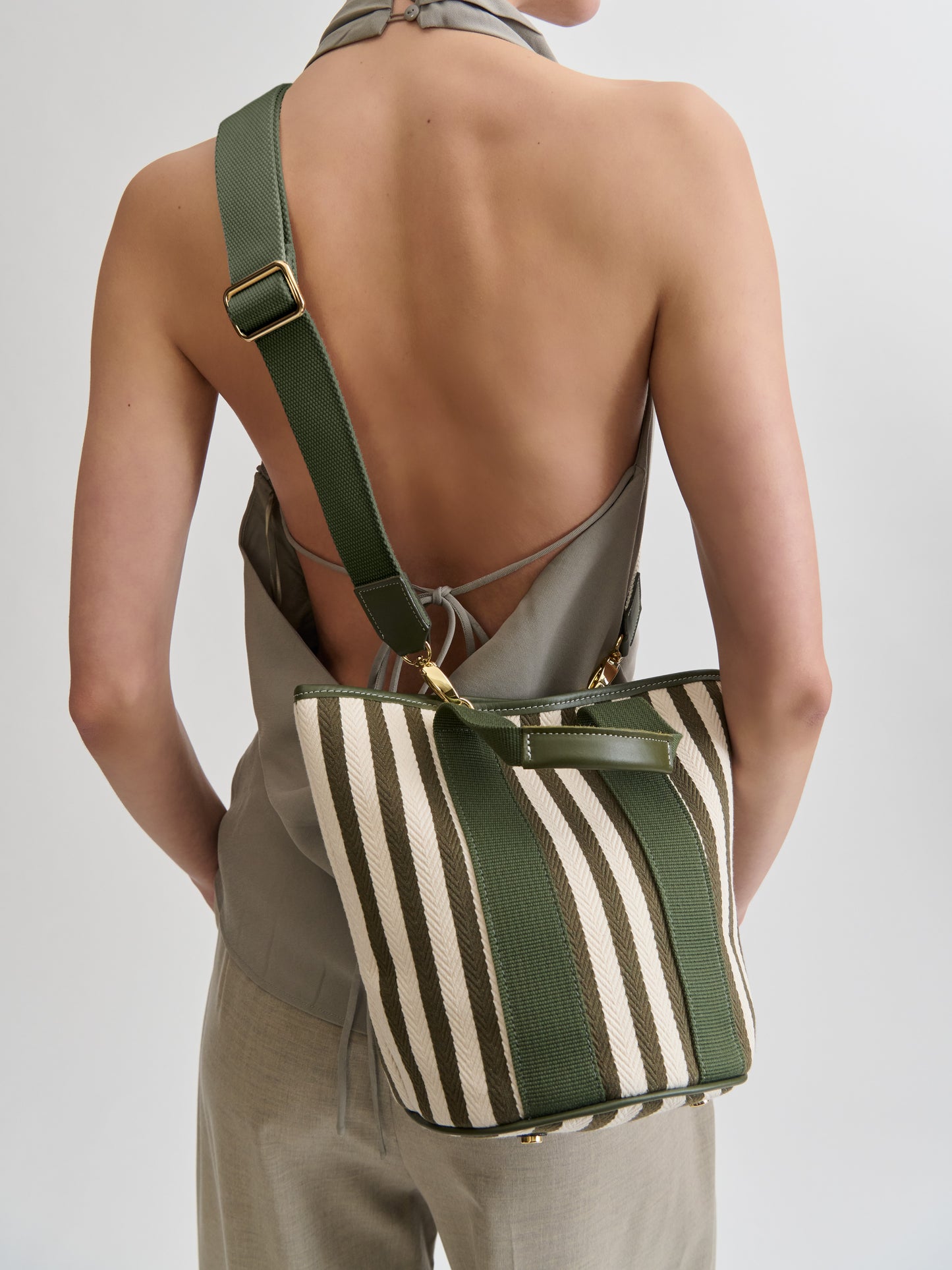 Cruise Bucket S - Palais Royal Military Green