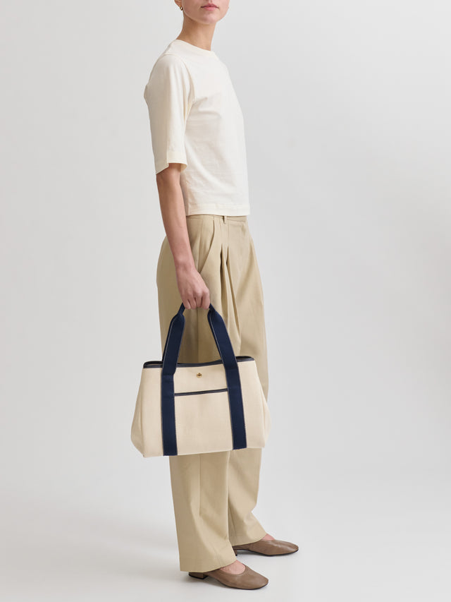 Traversée M Pocket - Verneuil Canvas White/Mini Sellier Navy - Image 2