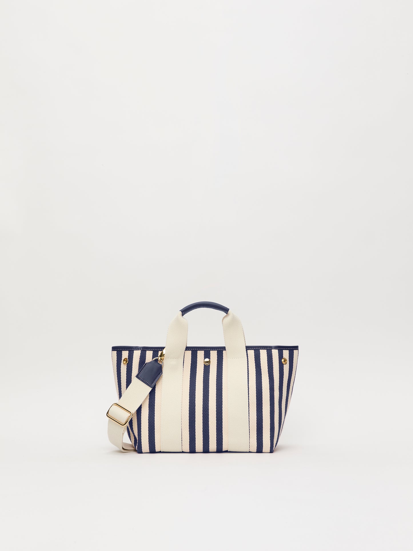 Traversée S - Palais Royal Navy