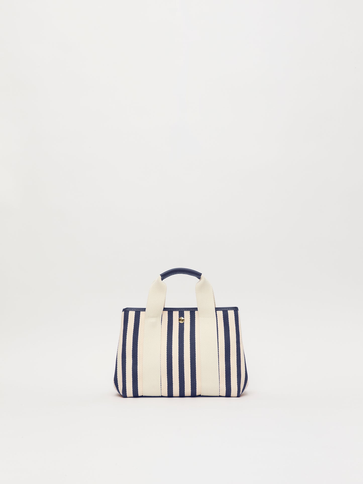 Traversée S - Palais Royal Navy