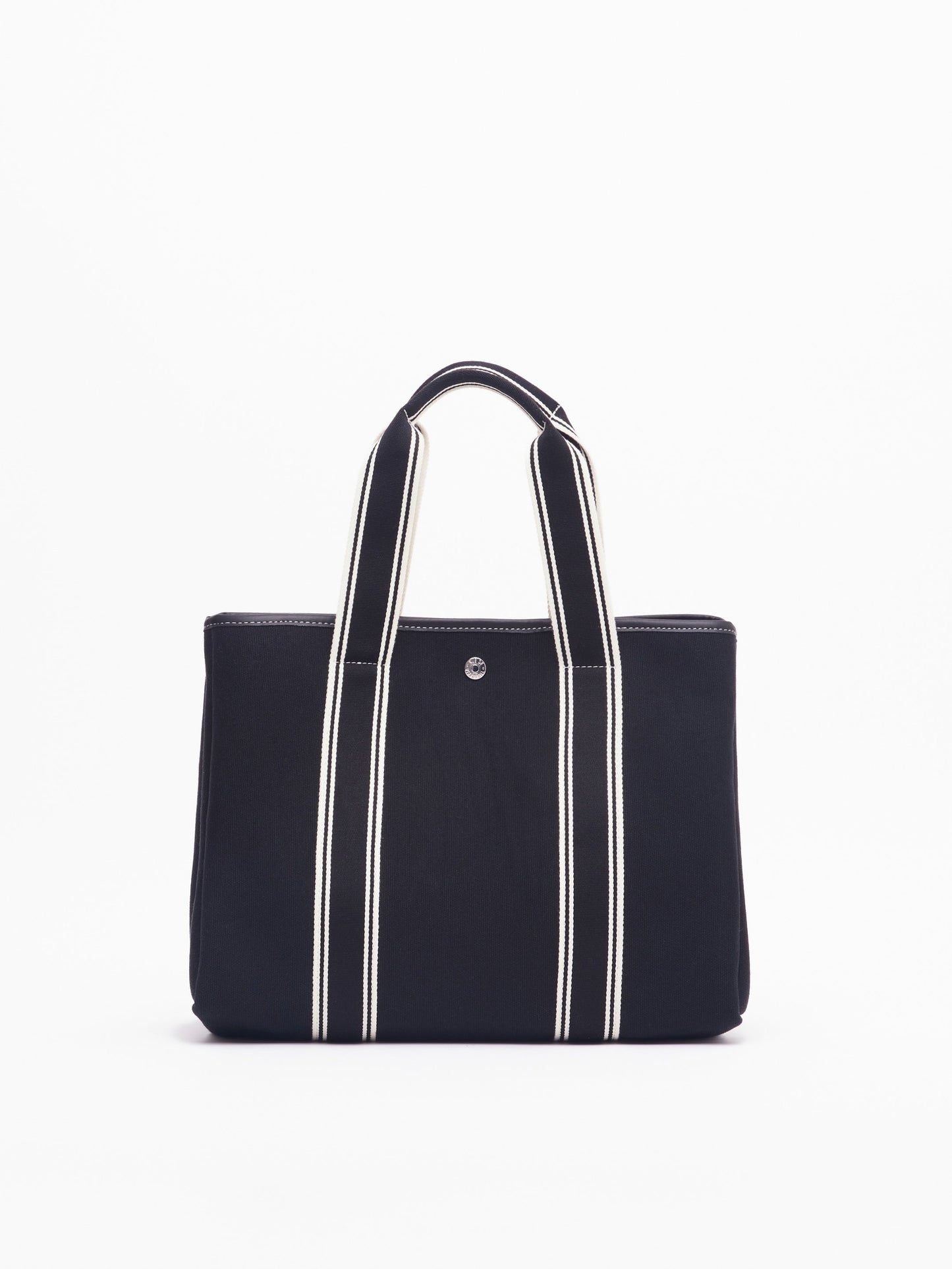 Traversée M - Cruise Line Black