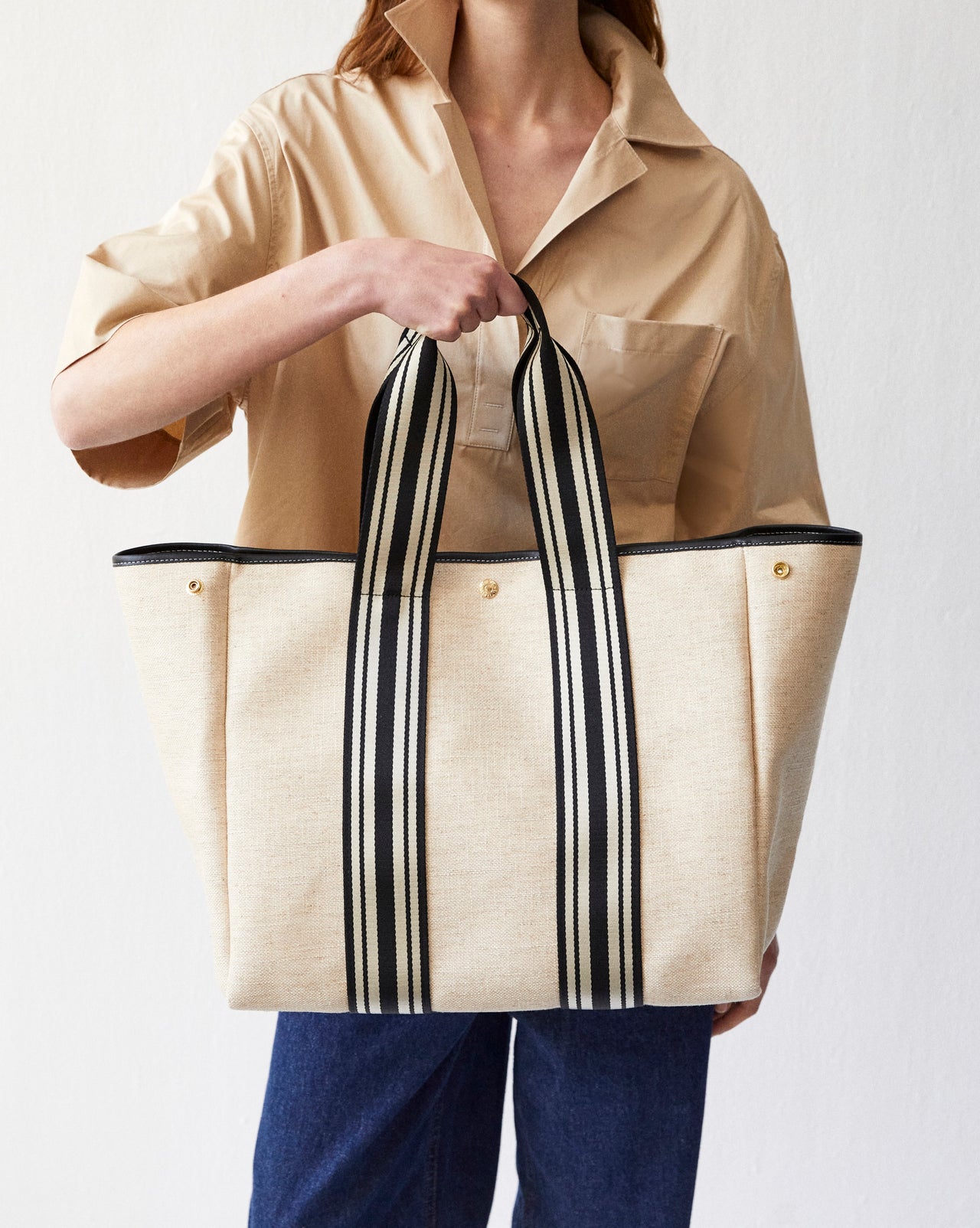 Traversée L - Linen Cream Equestrian Black - Image 5