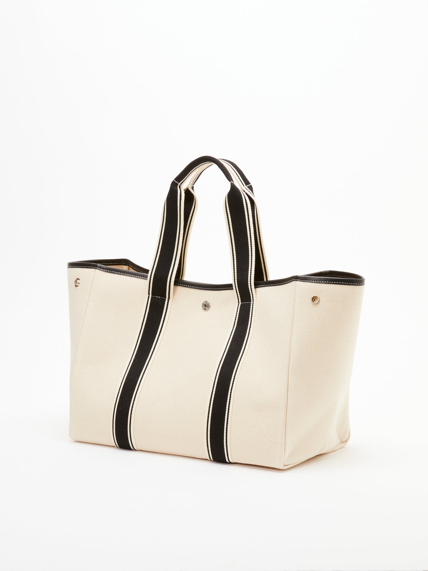 Traversée M - Cruise Line White